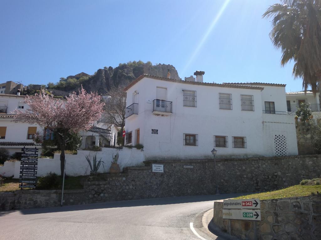 Casas Azahar-Alucema Guest House Zahara De La Sierra Luaran gambar
