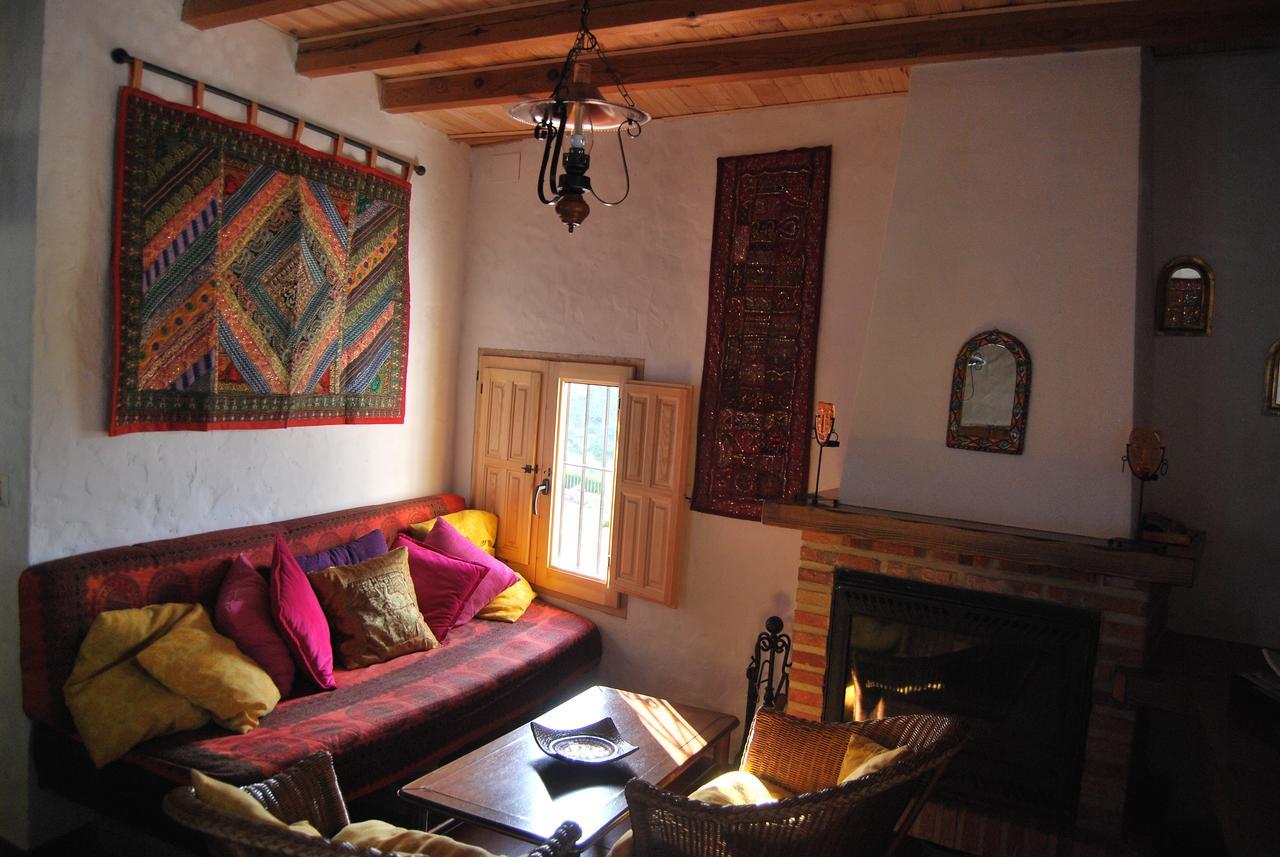 Casas Azahar-Alucema Guest House Zahara De La Sierra Luaran gambar